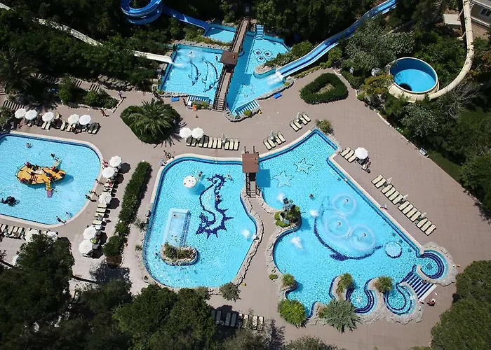 Gural Premier Rezort 5*