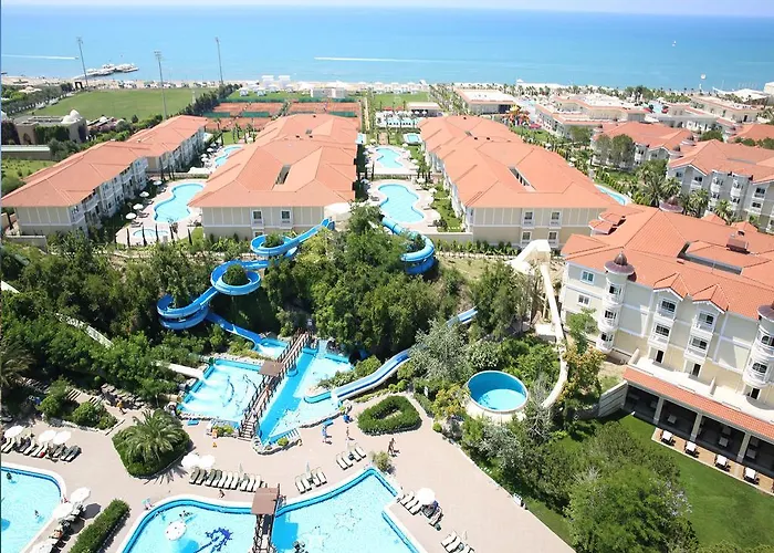 منتجع Gural Premier 5*